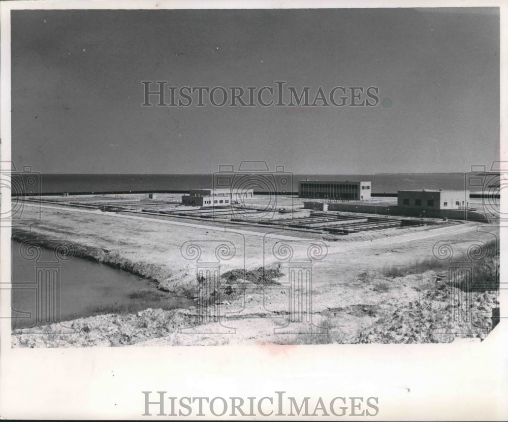 1966 Press Photo South Shore Waste Treatment Plant exterior, Oak Creek