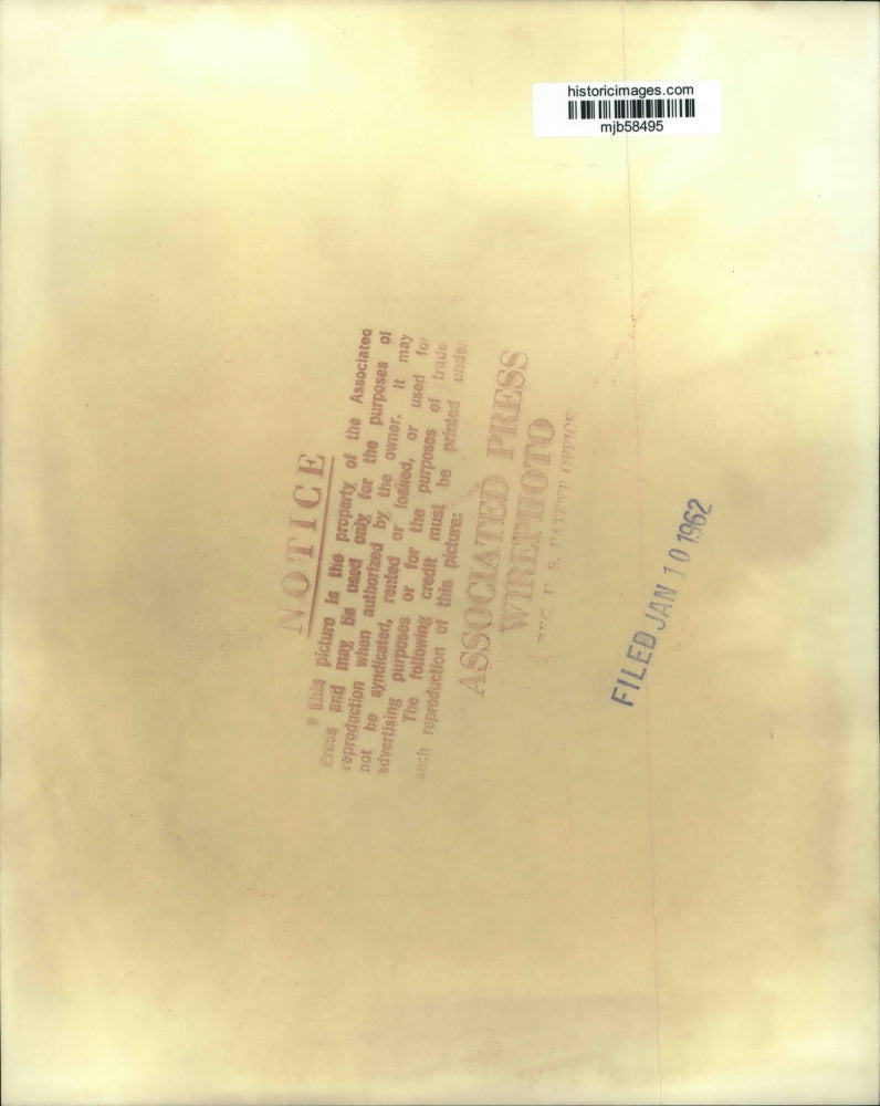 1962 Press Photo Conor Cruise O'Brien Former Irish Diplomat and Maire Macentee