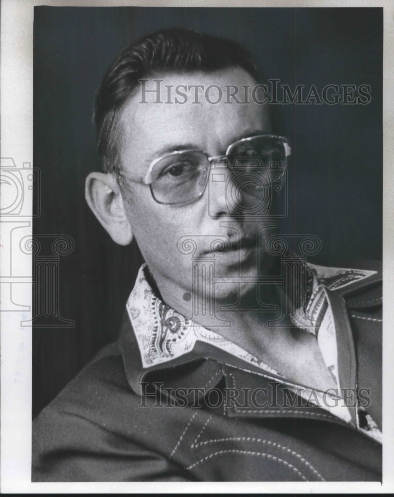 1976 Press Photo Wayne Hillman, an Alderman in Reedsburg, Wisconsin- Historic Images