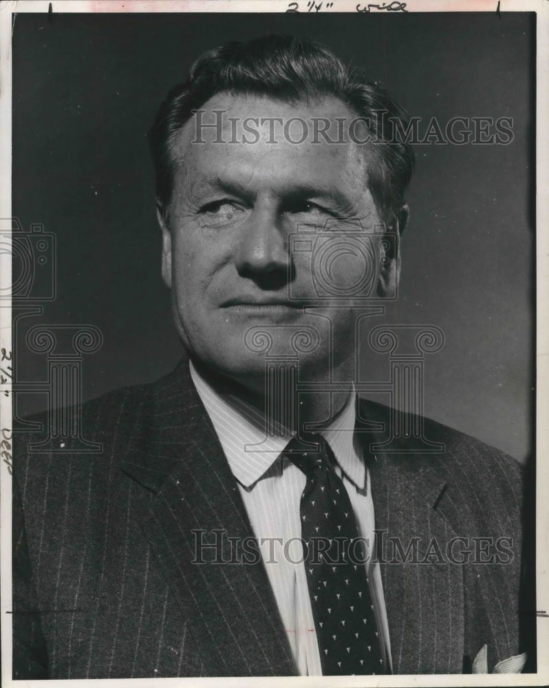 Load image into Gallery viewer, 1961 Press Photo Governor Nelson Rockefeller - mjb58615
