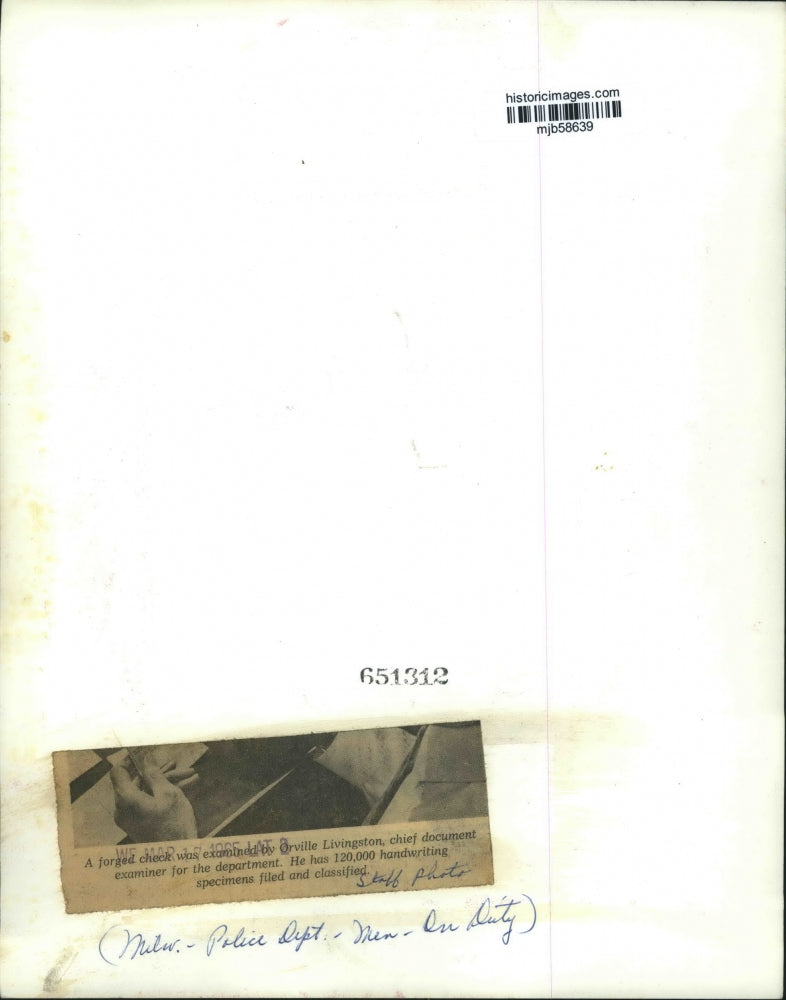 1965 Press Photo Orville Livingston, Milwaukee Police's Chief Document Examiner