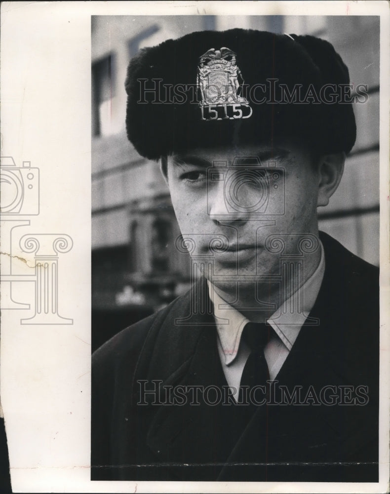 1963 Press Photo Milwaukee Police Patrolman Gary Shaw Models New Fur Trimmed Cap- Historic Images