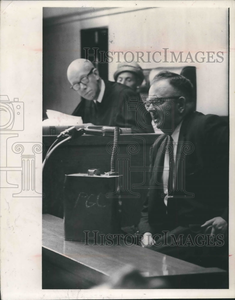 1963 Press Photo Milwaukee Detective Carl Dittman Testifies In Mock Murder Trial