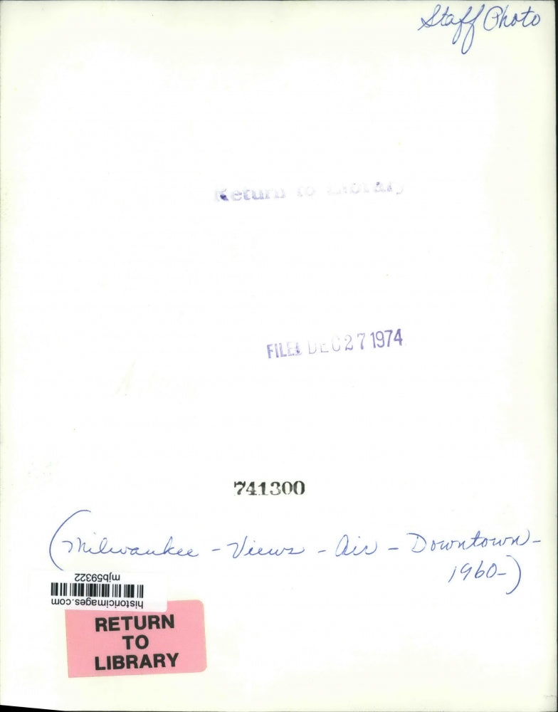 1960 Press Photo Aerial view of downtown Milwaukee - mjb59322