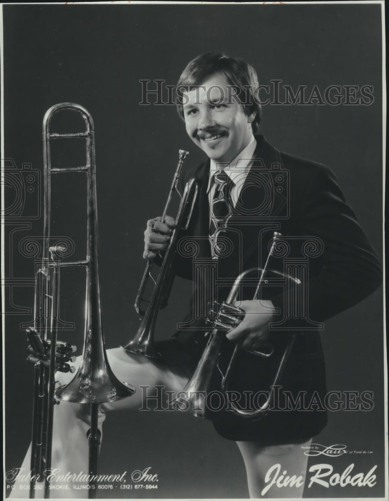 1974 Press Photo Musician Jim Robak with several horns - mjb60459