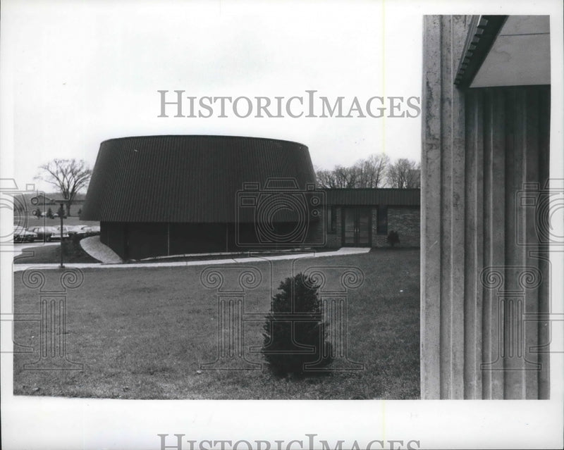 Load image into Gallery viewer, 1974 Press Photo Child &amp; Adolescent Treatment Center, Milwaukee County
