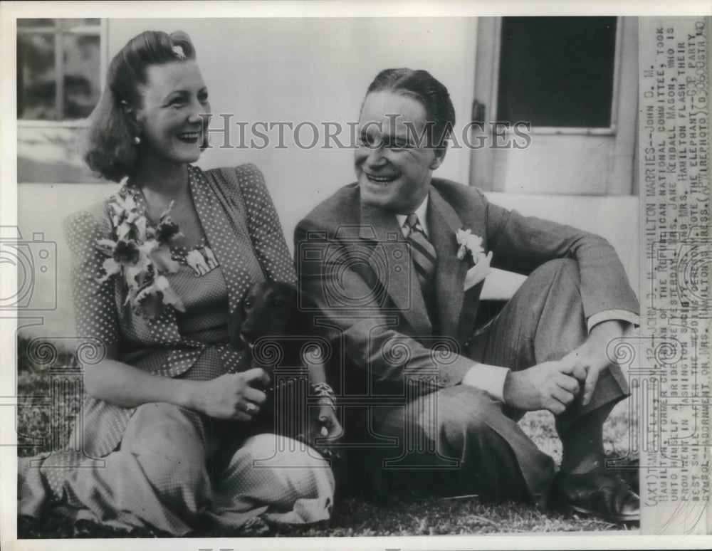 1940 Press Photo John D M Hamilton and his new wife, in Washington DC