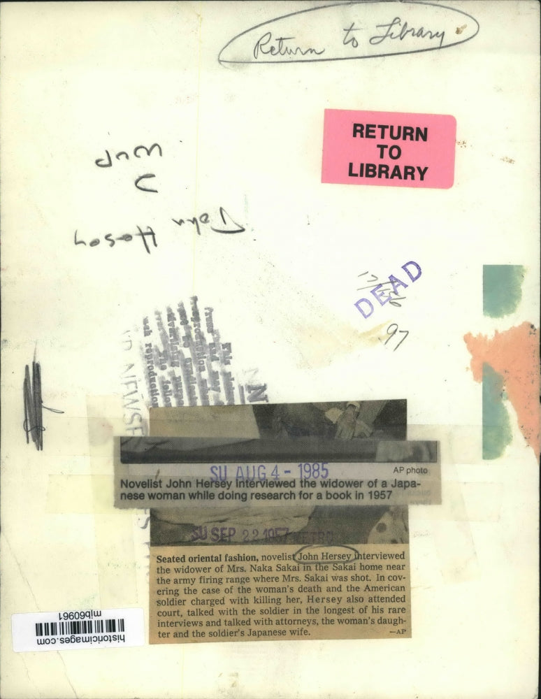 1985 Press Photo Novelist John Hersey doing interview as research for book