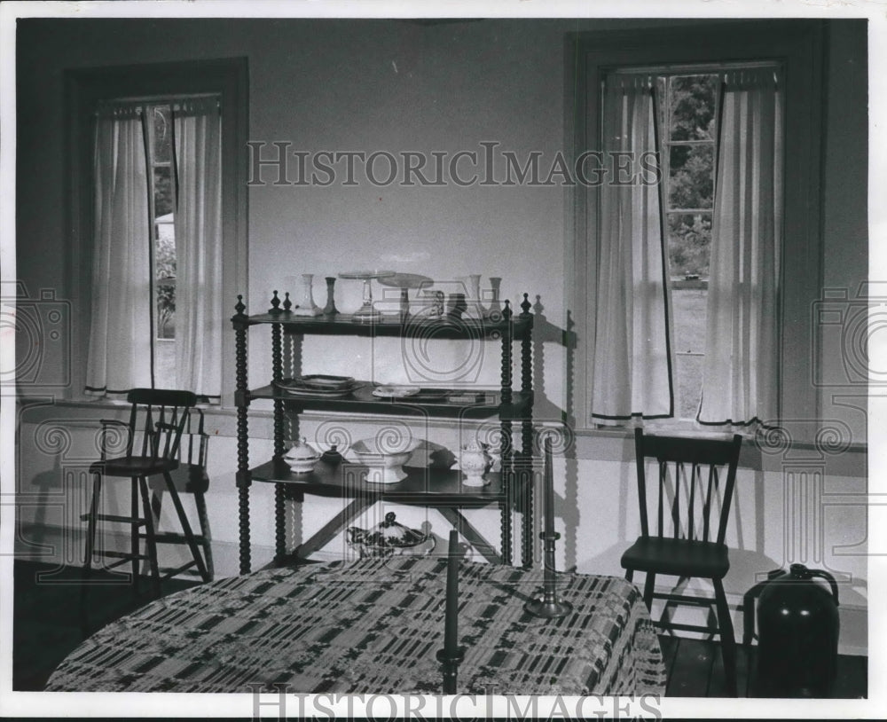 1969 Press Photo Restored Dining Room at Hawks Inn, Milwaukee - mjb61026