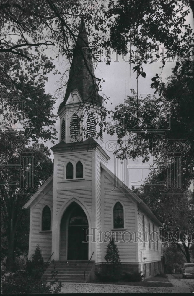 1958 Press Photo Hales Corners Emanuel Evangelical and Reformed church