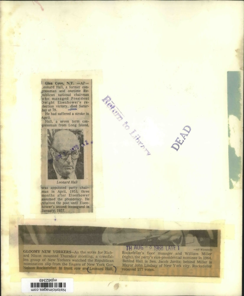 1968 Press Photo Leonard Hall and other New Yorkers watch presidential votes