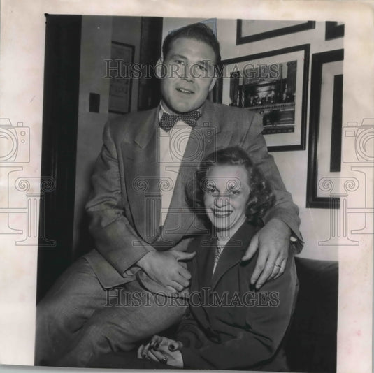 1951 Press Photo Jerry Nuzum Of The Pittsburgh Steelers Faces Murder Charges