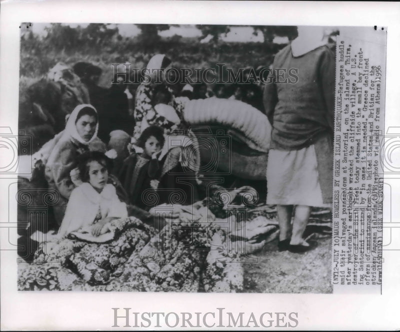 Load image into Gallery viewer, 1956 Press Photo Homeless Family Following Greek Island Earthquake, Santorini
