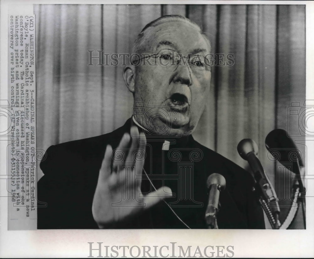 1968 Press Photo Patrick Cardinal O'Boyle talks priest suspension, Washington