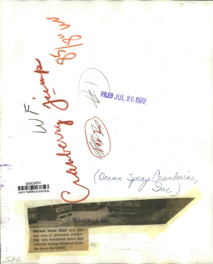 1971 Press Photo George Means on forklift in Ocean Spray Cranberries warehouse