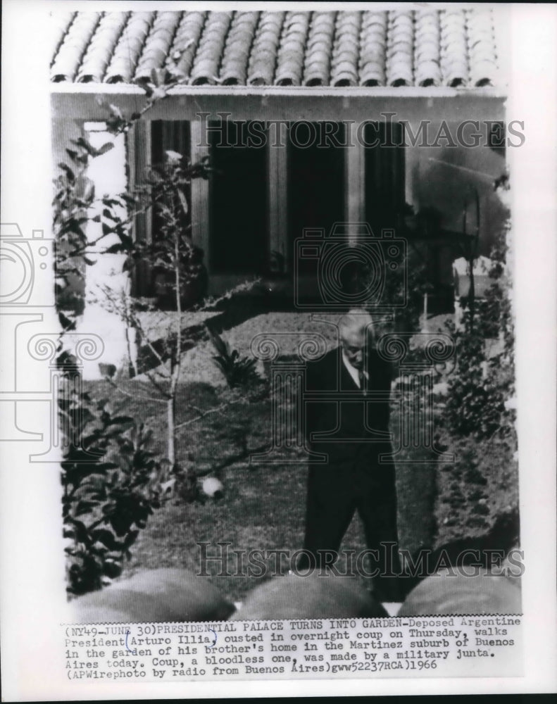 1966 Press Photo Arturo Illia at brother's home in Buenos Aires - mjb64161
