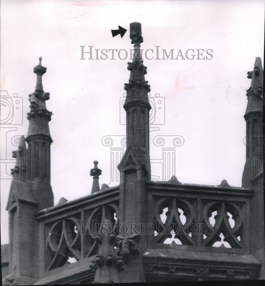 1963 Press Photo View of bucket atop the Marquette University Science Building