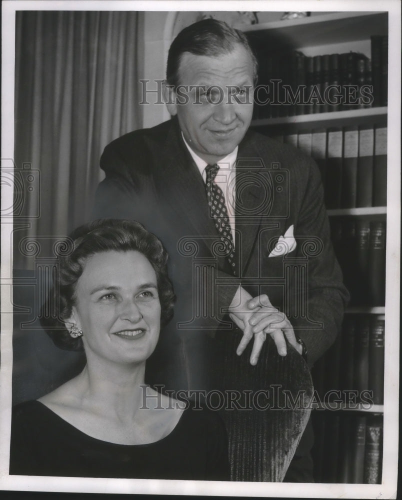 1957 Press Photo Anita Vogel Webster &amp; Ferdinand Timothy Hinrichs, Sr. Married
