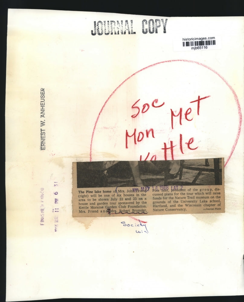 1966 Press Photo Mrs. John Friend, Mrs. Robert Brumder, Kettle Moraine Garden