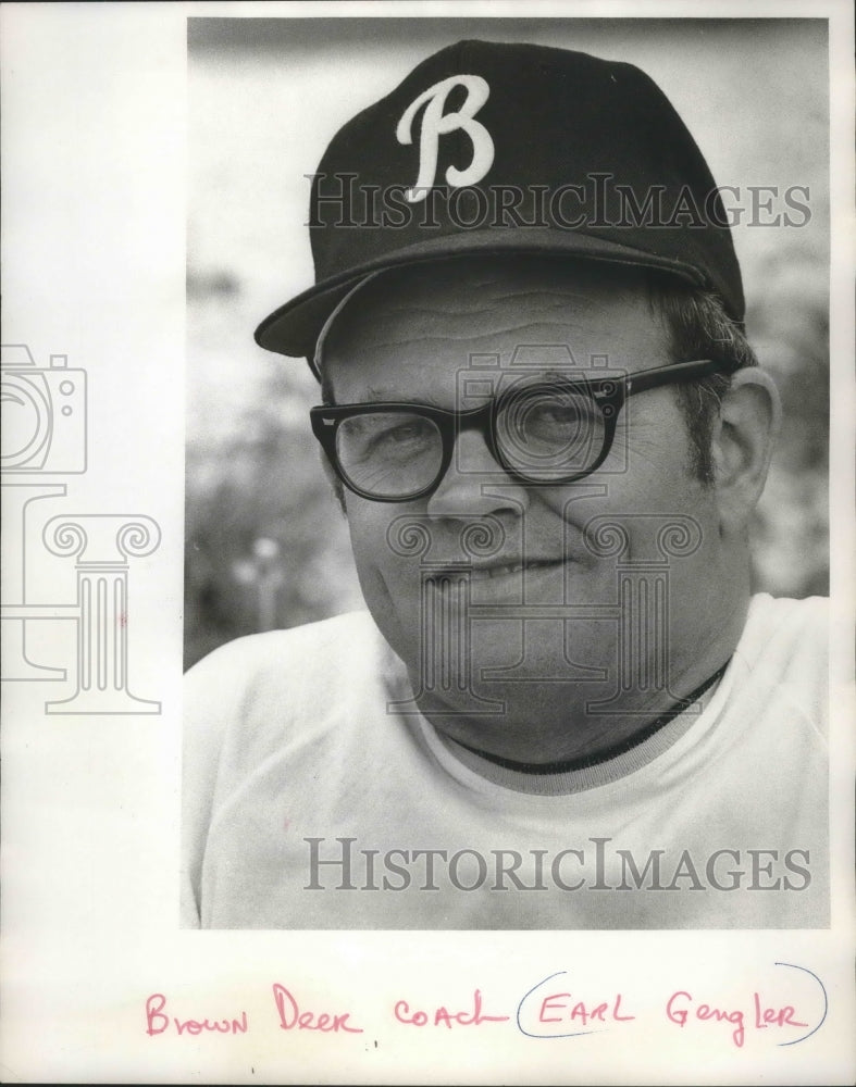 1975 Press Photo Portrait of Coach of Brown Deer, Earl Gengler - mjb65148