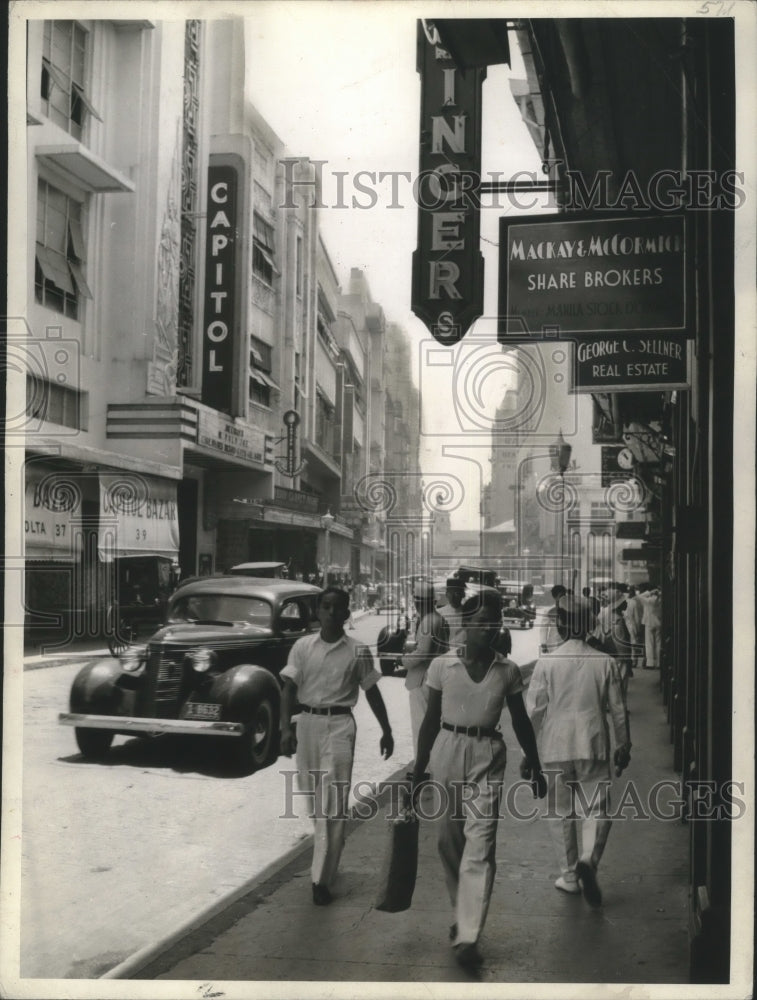 1945 Press Photo Manila business district, Escolta, aflame from bombs- Historic Images