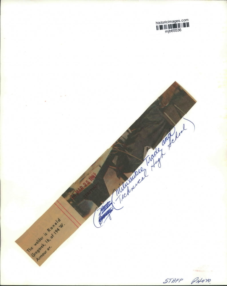 1967 Press Photo Welder Ronald Gregork, Milwaukee Trade and Technical High Schoo