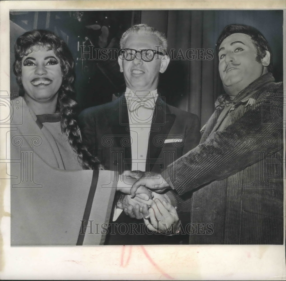 1961 Press Photo Labor Secretary Arthur Goldberg, Metropolitan opera stars, NY- Historic Images