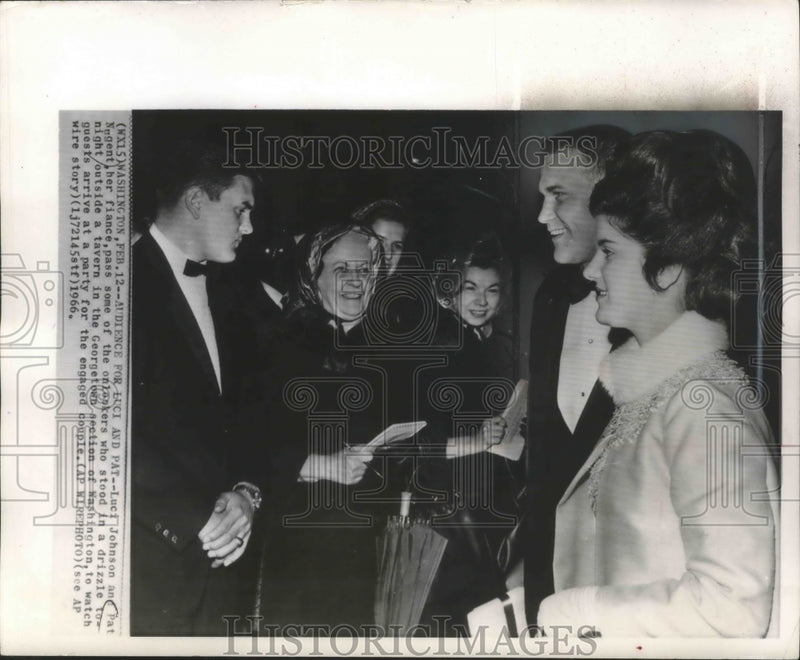Load image into Gallery viewer, 1966 Press Photo Luci Johnson and Pat Nugent attend a party in Georgetown
