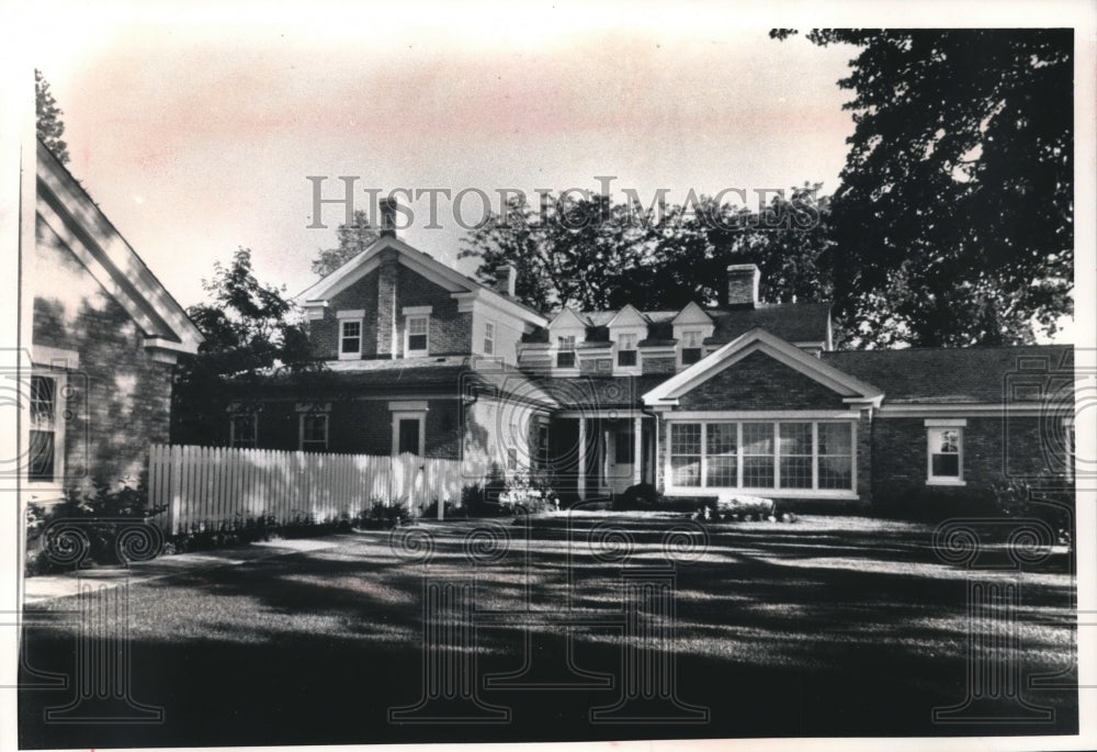 1992 Press Photo Beautiful home picture on Upper Oconomooc Lake- Historic Images