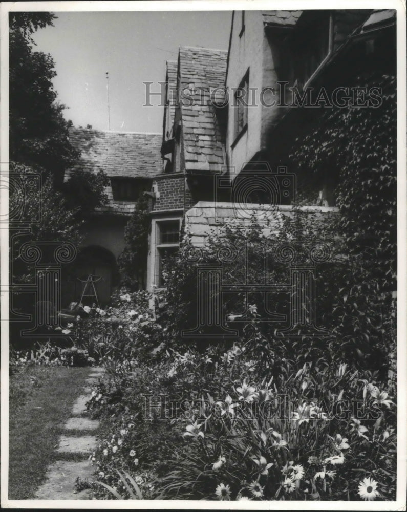 1961 Press Photo Kohler House in Milwaukee, Wisconsin - mjb67336