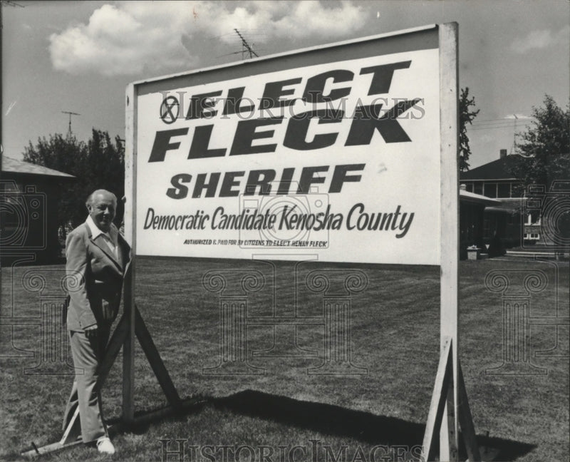 Load image into Gallery viewer, 1976 Press Photo Henry Fleck, candidate for sheriff, Kenosha Co., WI - mjb67611

