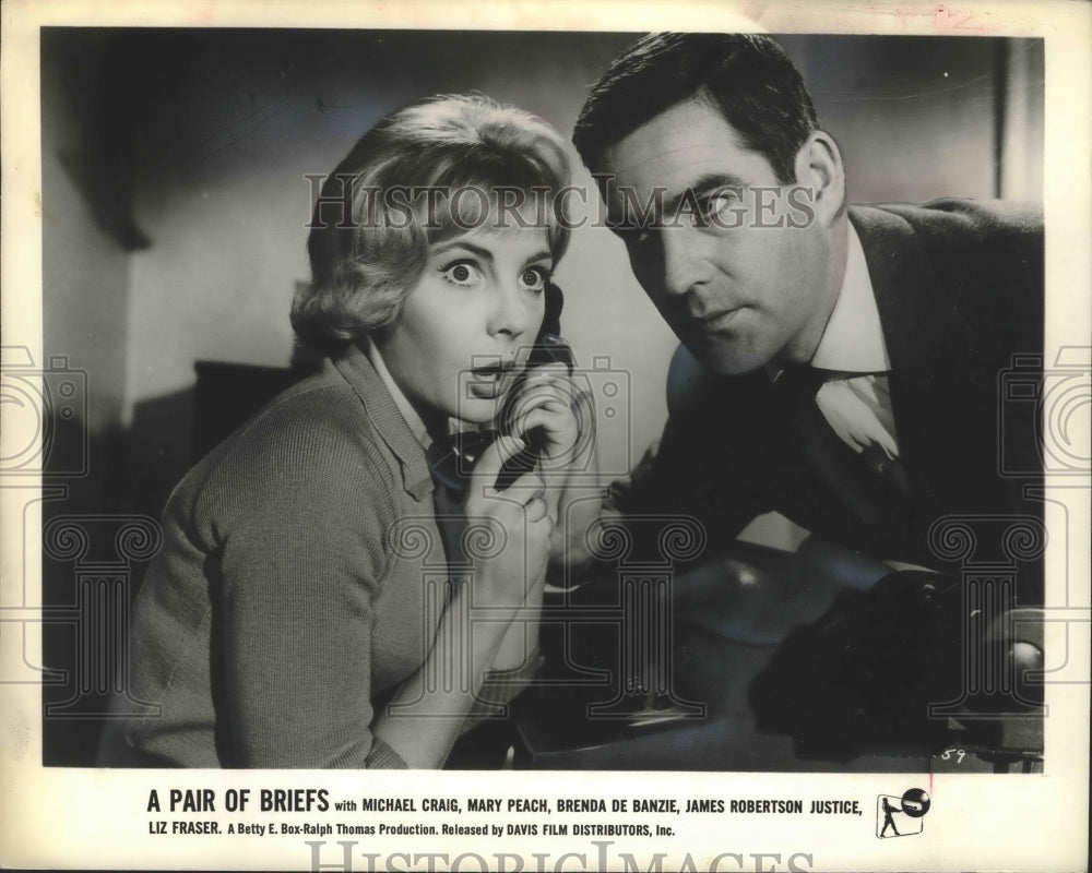 1963 Press Photo Mary Peach and James Craig in A Pair of Briefs - mjb67696