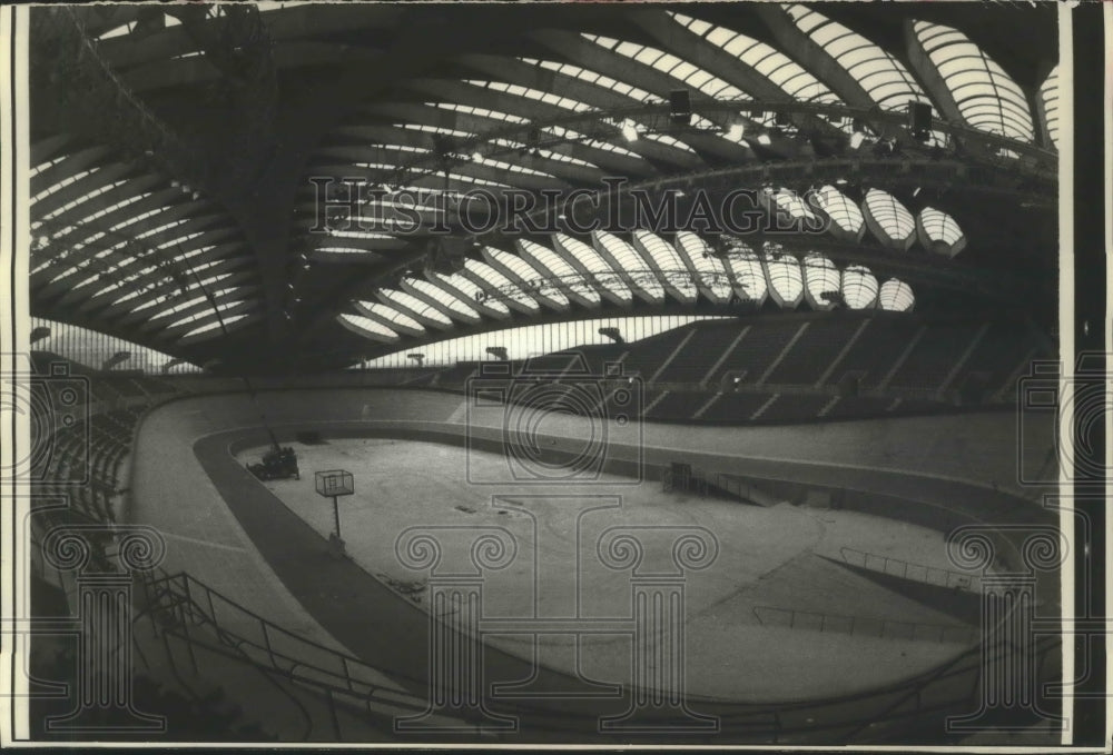 1976 Press Photo Olympic Velodrome in Montreal Interior with Acrylic Roof- Historic Images