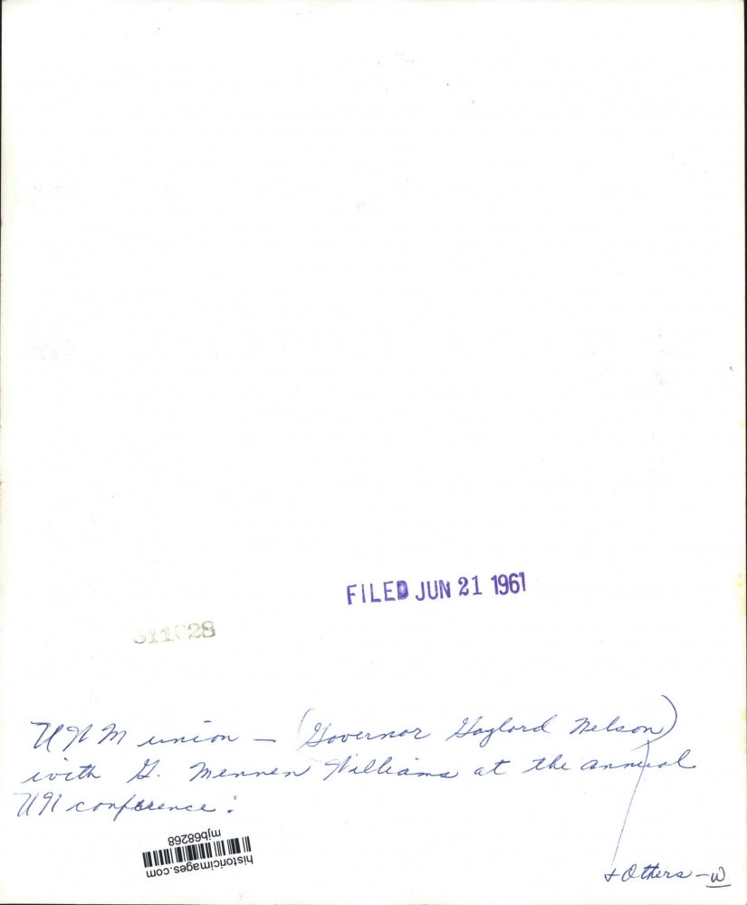 1961 Press Photo Wisconsin Governor Gaylord Nelson at annual UMW conference