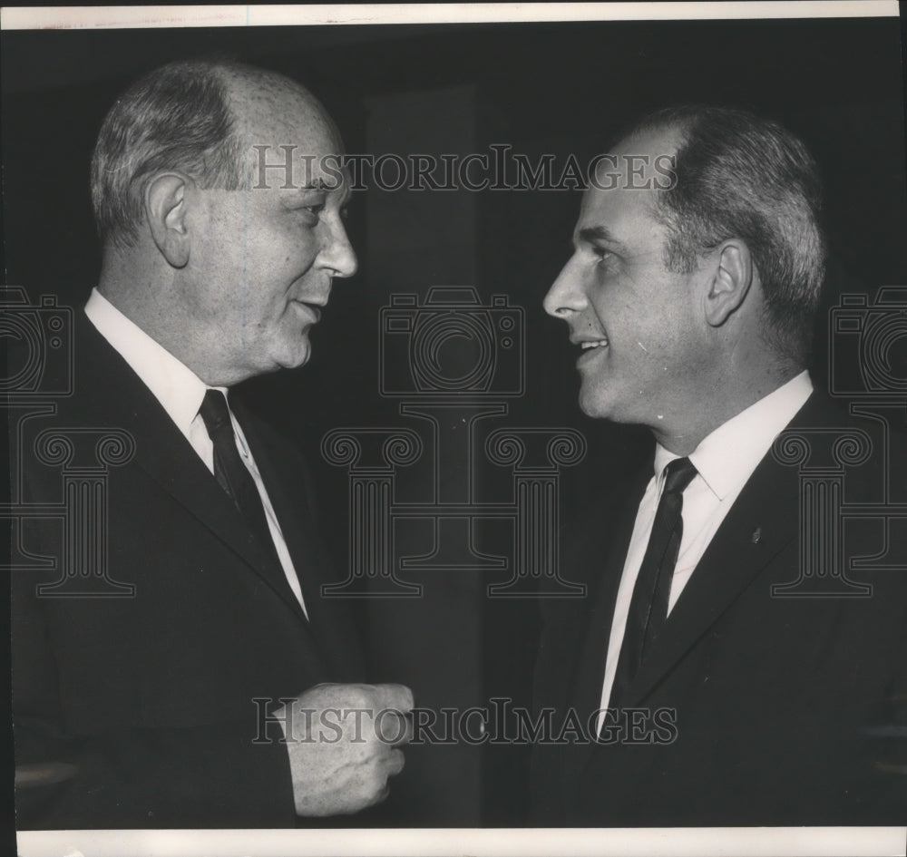 1953 Press Photo Senator Gaylord Nelson chats with Secretary of State Dean Rusk- Historic Images