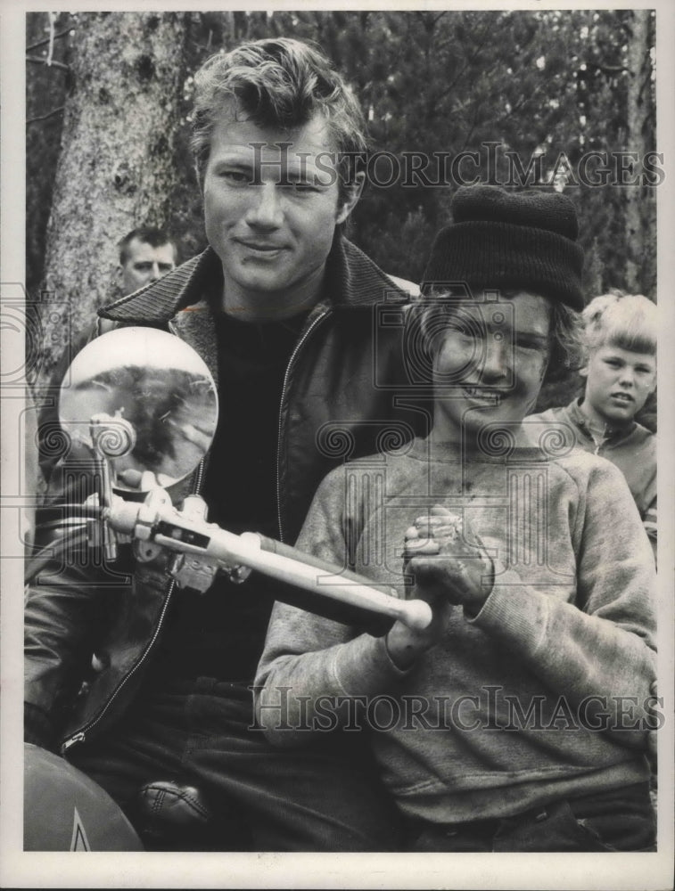 1969 Press Photo Michael Parks in &quot;Then Came Bronson,&quot; 1969 - mjb68644- Historic Images