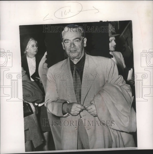 1954 Press Photo William O'Dwyer arrived in Miami Florida. - mjb68857- Historic Images