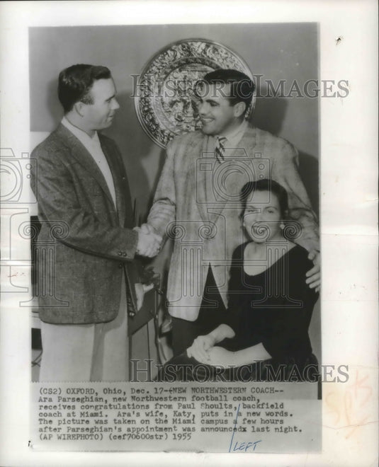 1955 Press Photo New Northwestern football coach Ara Perseghian & wife- Historic Images
