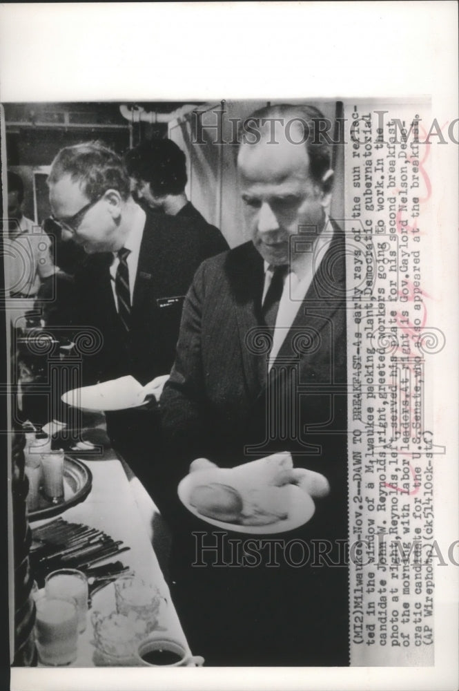 Load image into Gallery viewer, 1962 Press Photo Gaylord Nelson, John W. Reynolds, labor leaders in Milwaukee
