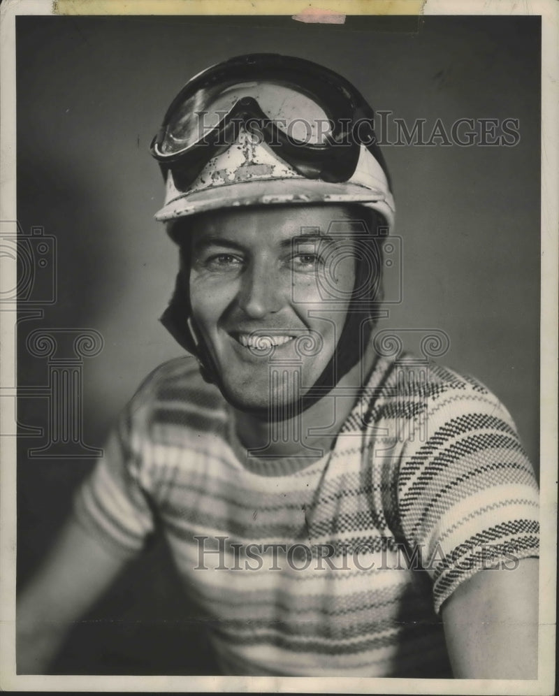 Load image into Gallery viewer, 1955 Press Photo Johnny Parson - mjb69107
