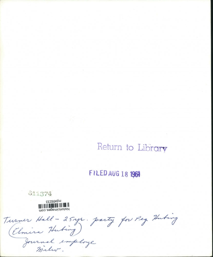 1961 Press Photo Peg Hubing (Elmira Hubing) at Turner Hall party in Milwaukee