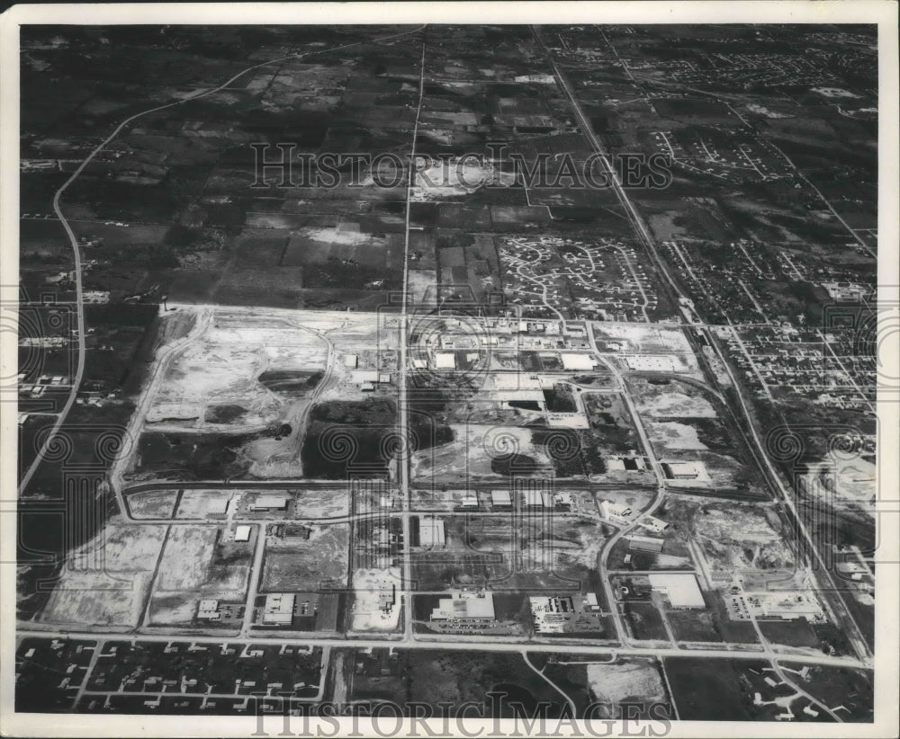 1968 Press Photo Aerial view of industrial park in New Berlin, Wisconsin