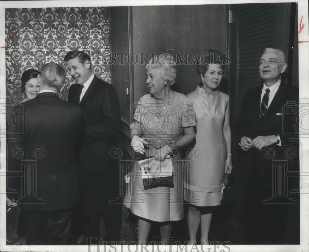 1969 Press Photo Mayor Maier, wife and others at reception, Milwaukee.
