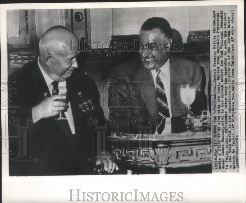 Load image into Gallery viewer, 1964 Press Photo Soviet Premier Khrushchev with UAR Pres. Nasser in Cairo
