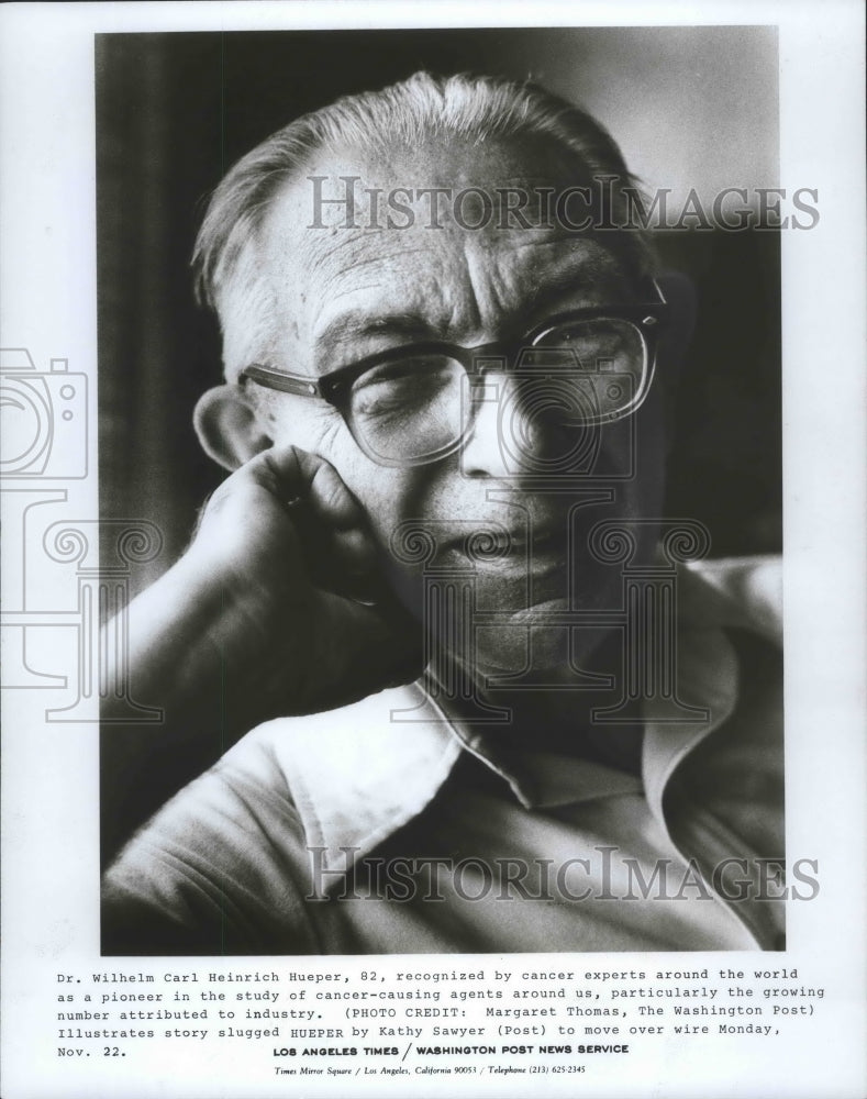 1976 Press Photo Cancer researcher, Dr. Wilhelm Carl Heinrich Hueper - mjb69970