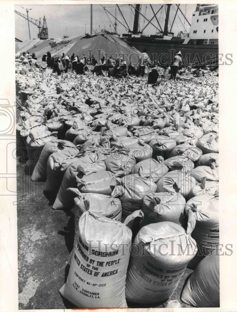 1973 Press Photo Relief supplies of grain sorghum for Dakar, Senegal from the US