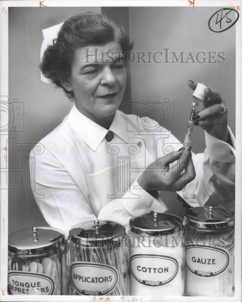 1957 Press Photo Milwaukee&#39;s Peg Hubing, Registered Nurse - mjb69984- Historic Images