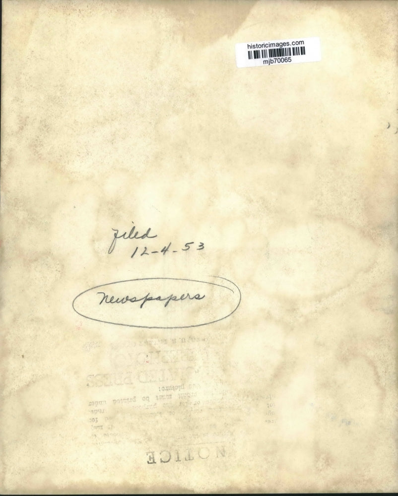 1953 Press Photo Herald Tribune working on pressless edition of paper, New York.