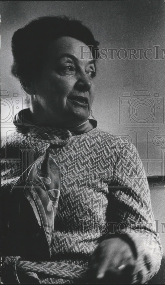 1971 Press Photo Mrs. Frank Nelson, Geologist at University of Wisconsin