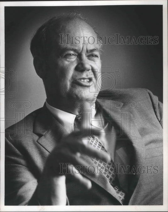 1971 Press Photo President Oakley Hunter, Federal National Mortgage association